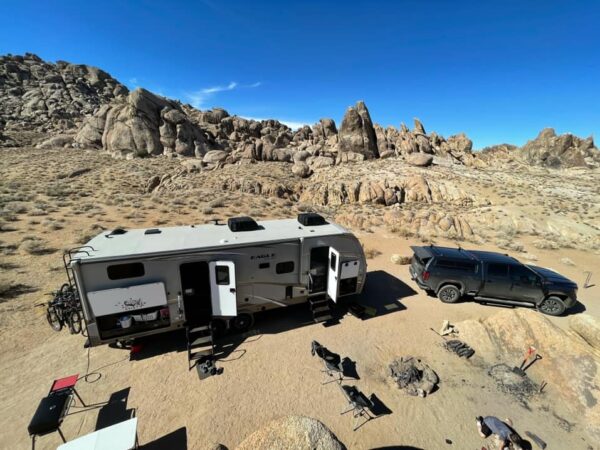 Boondocking in Alabama Hills, CA