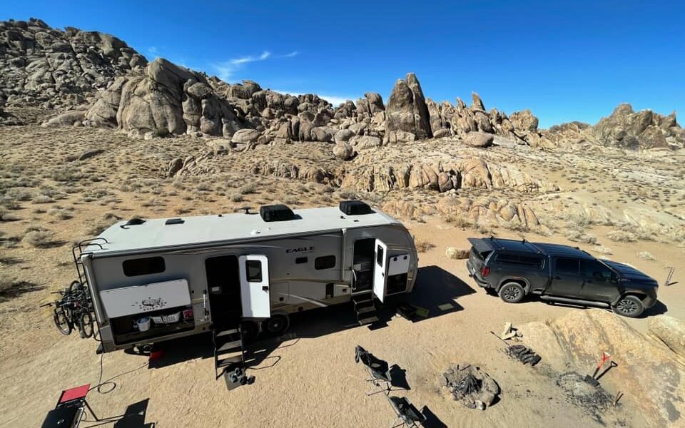 Boondocking in Alabama Hills, CA