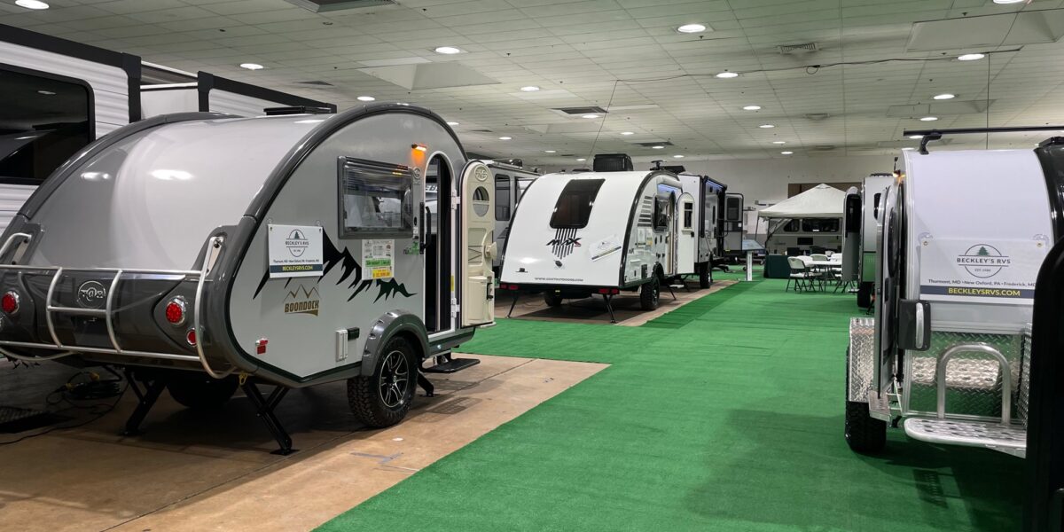 Small campers at RV show